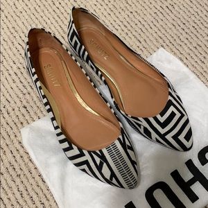 SCHUTZ 7.5 Flats Pointy Toe Black & White Fabric